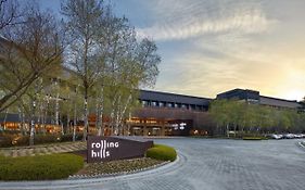 Rolling Hills Hotel